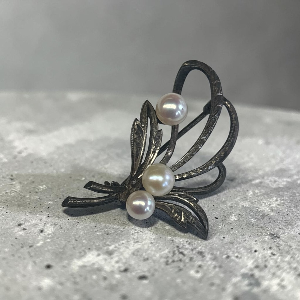 Vintage Silver Floral Spray Brooch with Three Cultured Pearls Etched Leaf Design